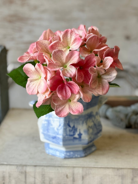 Lillith Hydrangeas | 11.5" | Posy | NOT CURRENTLY IN STOCK-New For Spring 2027!