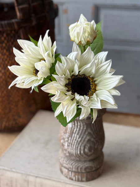 Sunrich Bouquet | 15" | Cloud | NOT CURRENTLY IN STOCK-New For Spring 2027!