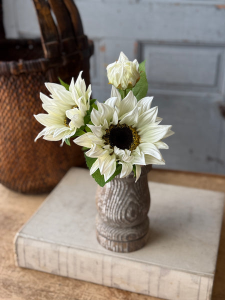 Sunrich Bouquet | 15" | Cloud | NOT CURRENTLY IN STOCK-New For Spring 2027!