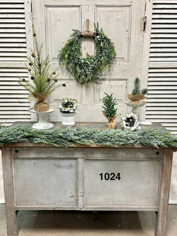 Sample Lot | Lot 1024 | Holiday | $45