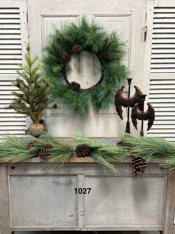 Sample Lot | Lot 1027 | Holiday | $45