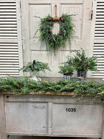 Sample Lot | Lot 1035 | Holiday | $40
