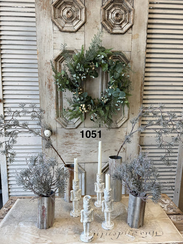 Sample Lot | Lot 1051 | Holiday | $50