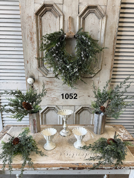 Sample Lot | Lot 1052 | Holiday