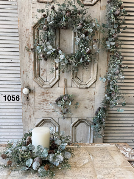 Sample Lot | Lot 1056 | Holiday
