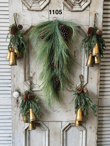 Sample Lot | Lot 1105 | Holiday | $55