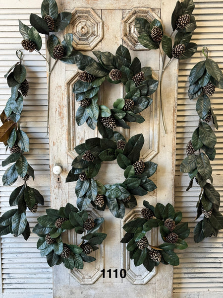 Sample Lot | Lot 1110 | Holiday