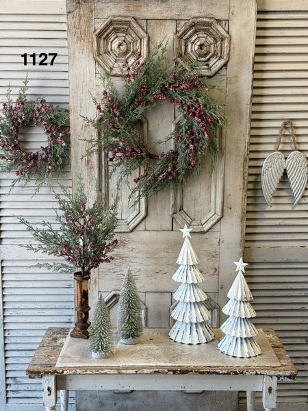 Sample Lot | Lot 1127 | Holiday