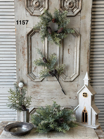 Sample Lot | Lot 1157 | Holiday | $55