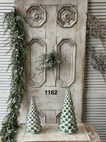 Sample Lot | Lot 1162 | Holiday | $75