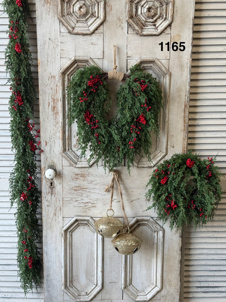 Sample Lot | Lot 1165 | Holiday