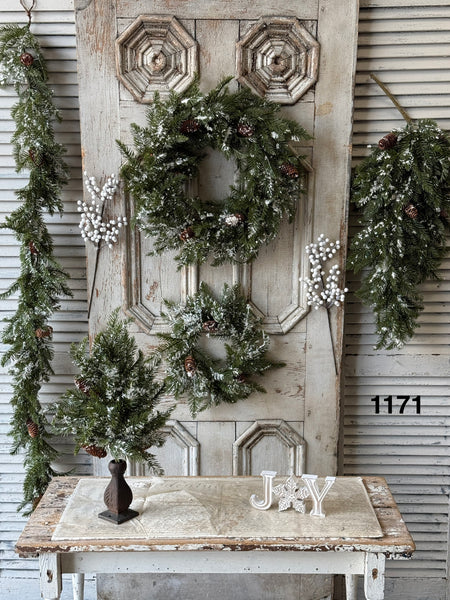 Sample Lot | Lot 1171 | Holiday