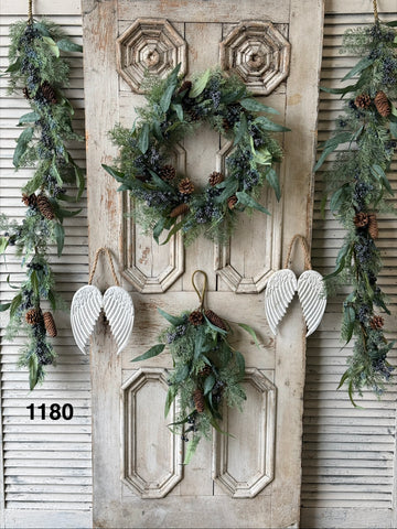 Sample Lot | Lot 1180 | Holiday | $70