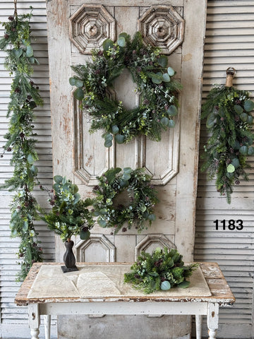 Sample Lot | Lot 1183 | Holiday | $75