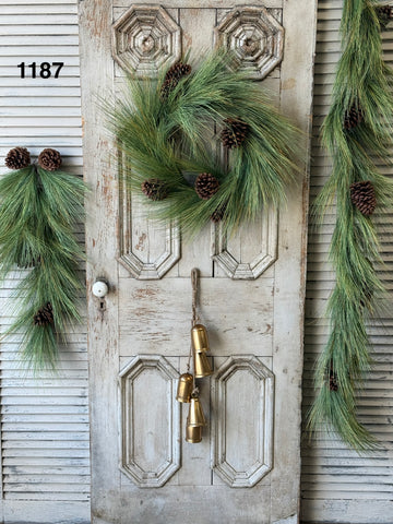Sample Lot | Lot 1187 | Holiday | $75