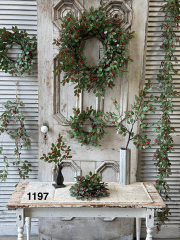 Sample Lot | Lot 1197 | Holiday | $75
