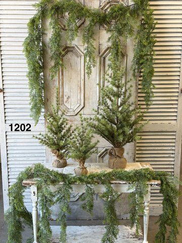 Sample Lot | Lot 1202 | Holiday | $70