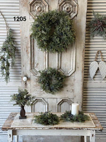 Sample Lot | Lot 1205 | Holiday