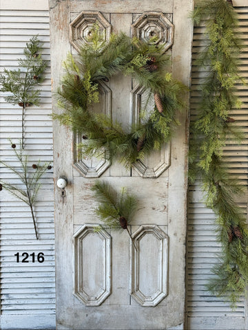 Sample Lot | Lot 1216 | Holiday | $55