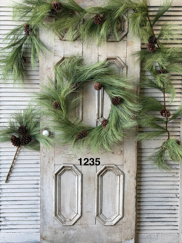 Sample Lot | Lot 1235 | Holiday | $70