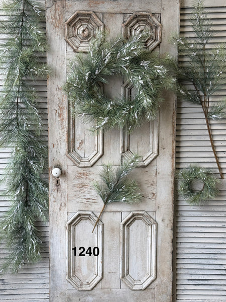 Sample Lot | Lot 1240 | Holiday