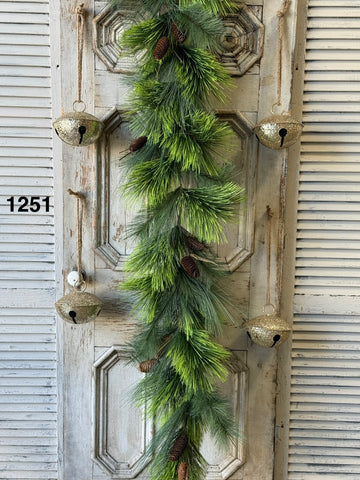 Sample Lot | Lot 1251 | Holiday | $75