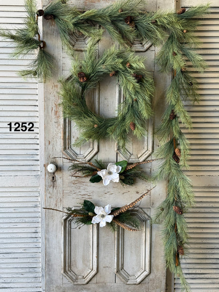 Sample Lot | Lot 1252 | Holiday