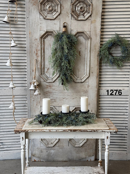 Sample Lot | Lot 1276 | Holiday