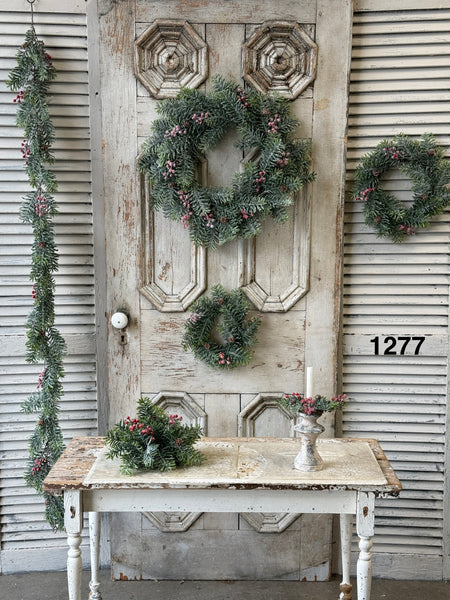 Sample Lot | Lot 1277 | Holiday