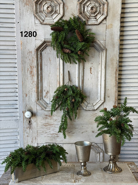 Sample Lot | Lot 1280 | Holiday