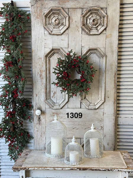 Sample Lot | Lot 1309 | Holiday