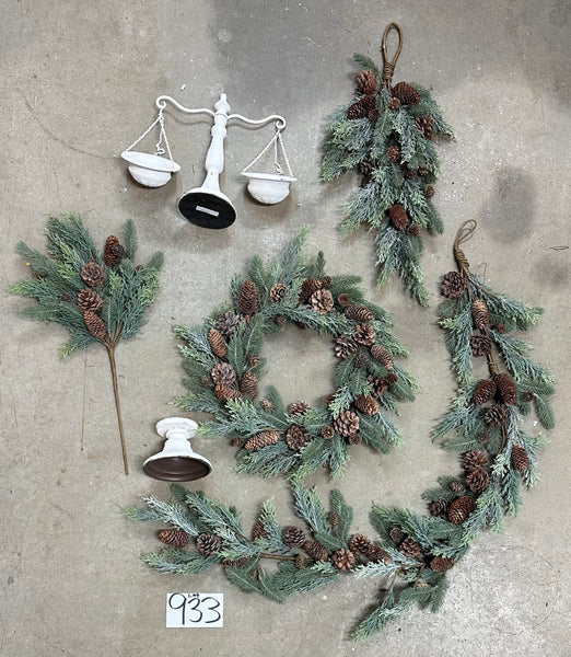 Sample Lot | Lot 933 | Holiday | $75