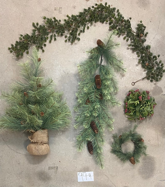 Sample Lot | Lot 944 | Holiday | $65