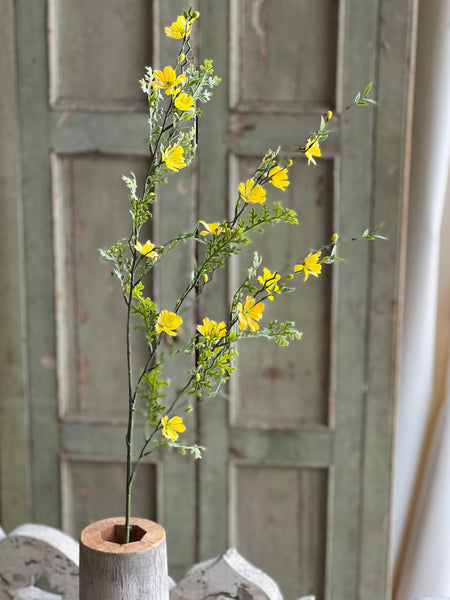 Seneca Blooms | 40" | Yellow | NOT CURRENTLY IN STOCK-New For Spring 2026!