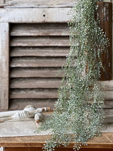 Little Luna Hanging | 47" | Green | NOT CURRENTLY IN STOCK - Spring 2026