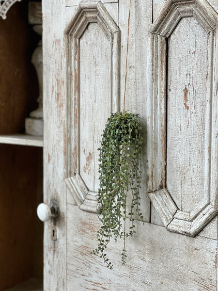 Rooted Heartstrings Vine | 17" | NOT CURRENTLY IN STOCK-New For Spring 2026!