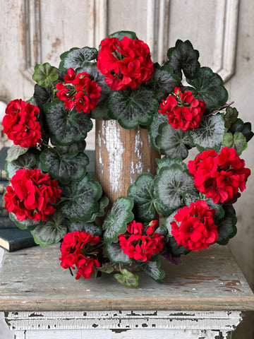 Jubilee Geranium Wreath | 20" | NOT CURRENTLY IN STOCK - ETA December