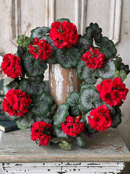 Jubilee Geranium Wreath | 20" | NOT CURRENTLY IN STOCK - ETA December