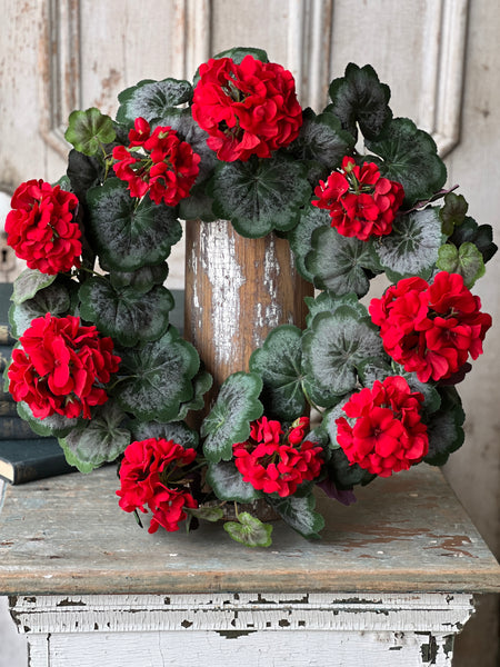 Jubilee Geranium Wreath | 20" | NOT CURRENTLY IN STOCK - ETA December