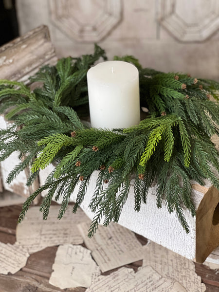 Norfolk Cascade Wreath | 18"
