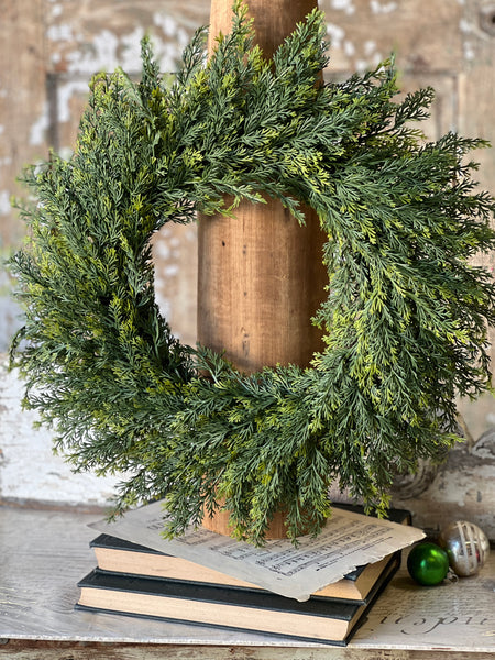 Clifton Hills Cedar Wreath | 20"