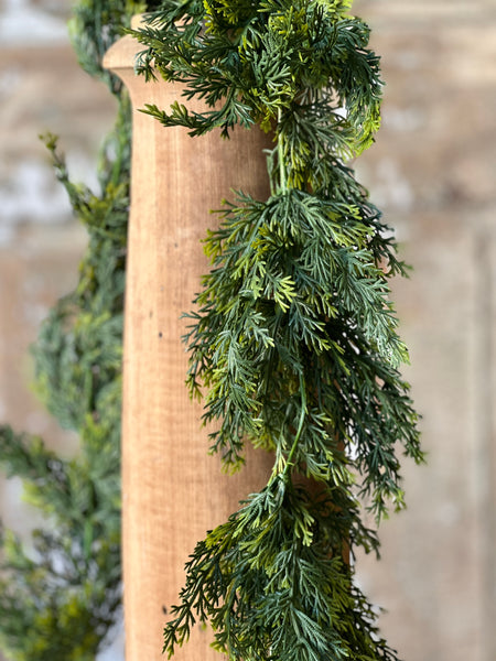 Clifton Hills Cedar Garland | 6'
