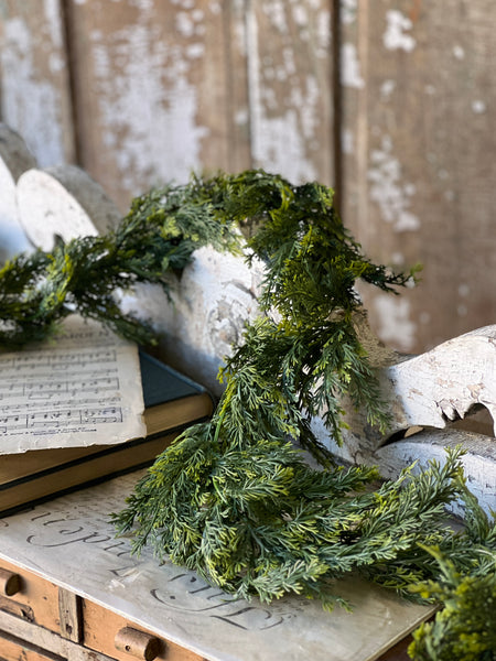 Clifton Hills Cedar Garland | 6'