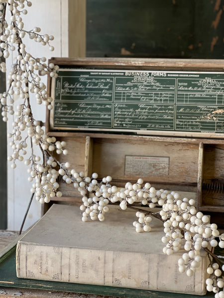 Icy Snowdrop Berry Garland | 5'
