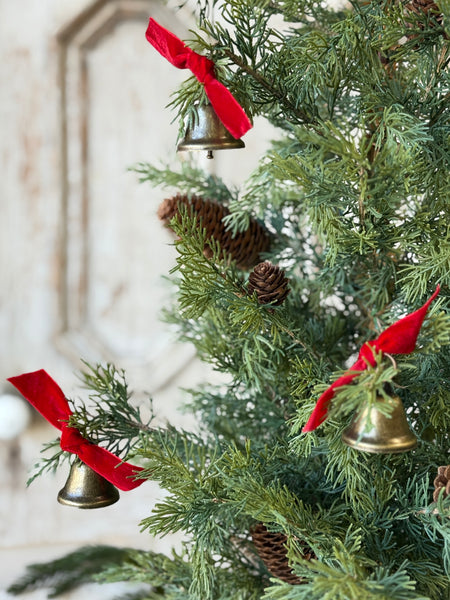 Crescendo Embellishment | Box/12 | NOT CURRENTLY IN STOCK-New For Holiday 2026!