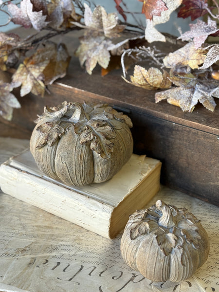Furled Leaf Pumpkin | Large | NOT CURRENTLY IN STOCK-New For Holiday 2026!