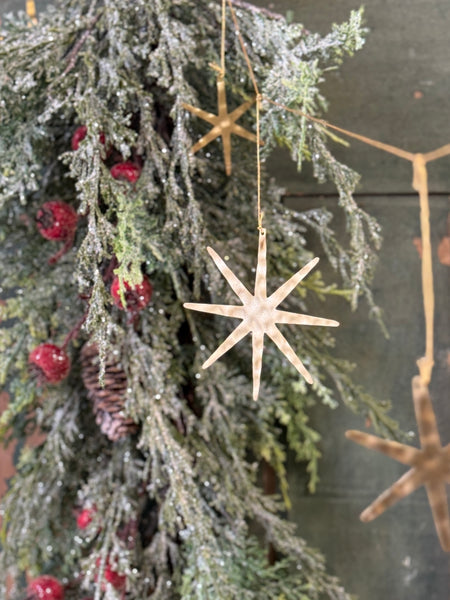 Wandering Star Garland | 40" | NOT CURRENTLY IN STOCK-New For Holiday 2026!