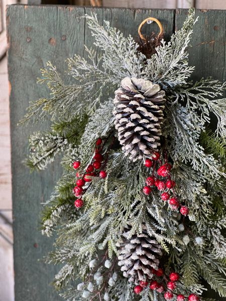 Tennison Pine Drop | 31"