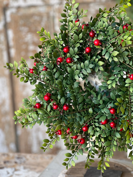 Lively Berry Bough Candle Ring | 16" | SOLD OUT