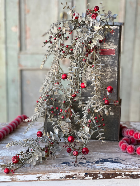 Cashel Berry Eucalyptus Hanging | 33" | NOT CURRENTLY IN STOCK-New For Holiday 2026!